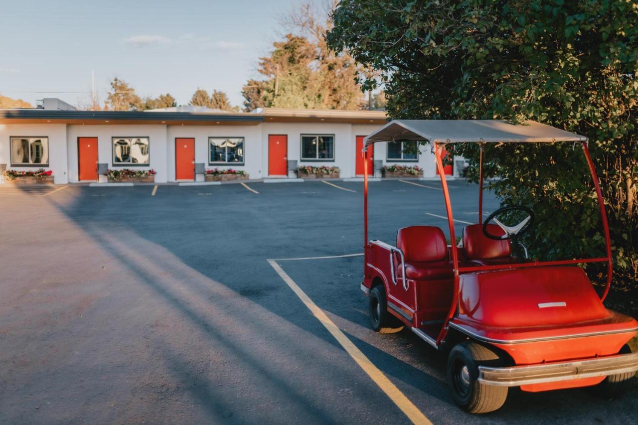 Sapphire Motel Midtown Боузман Екстериор снимка