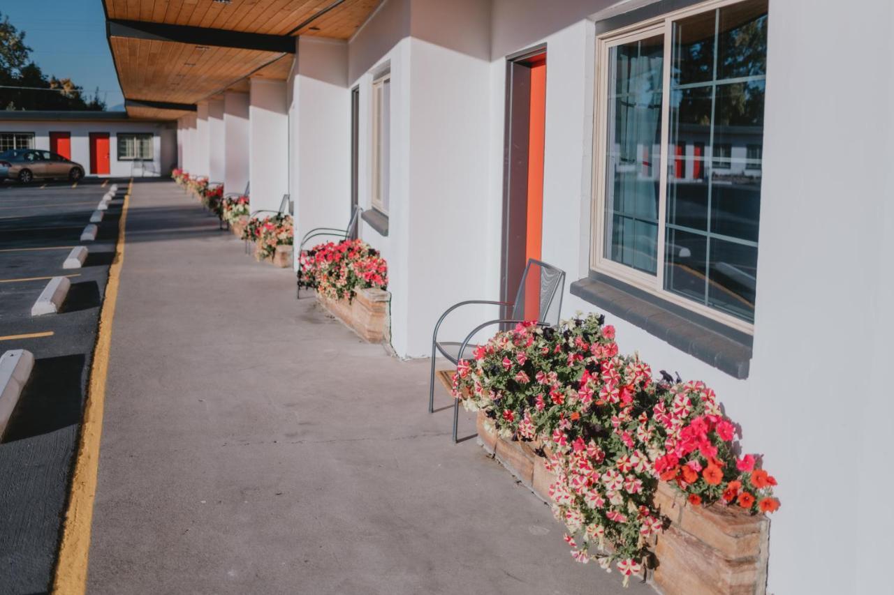 Sapphire Motel Midtown Боузман Екстериор снимка