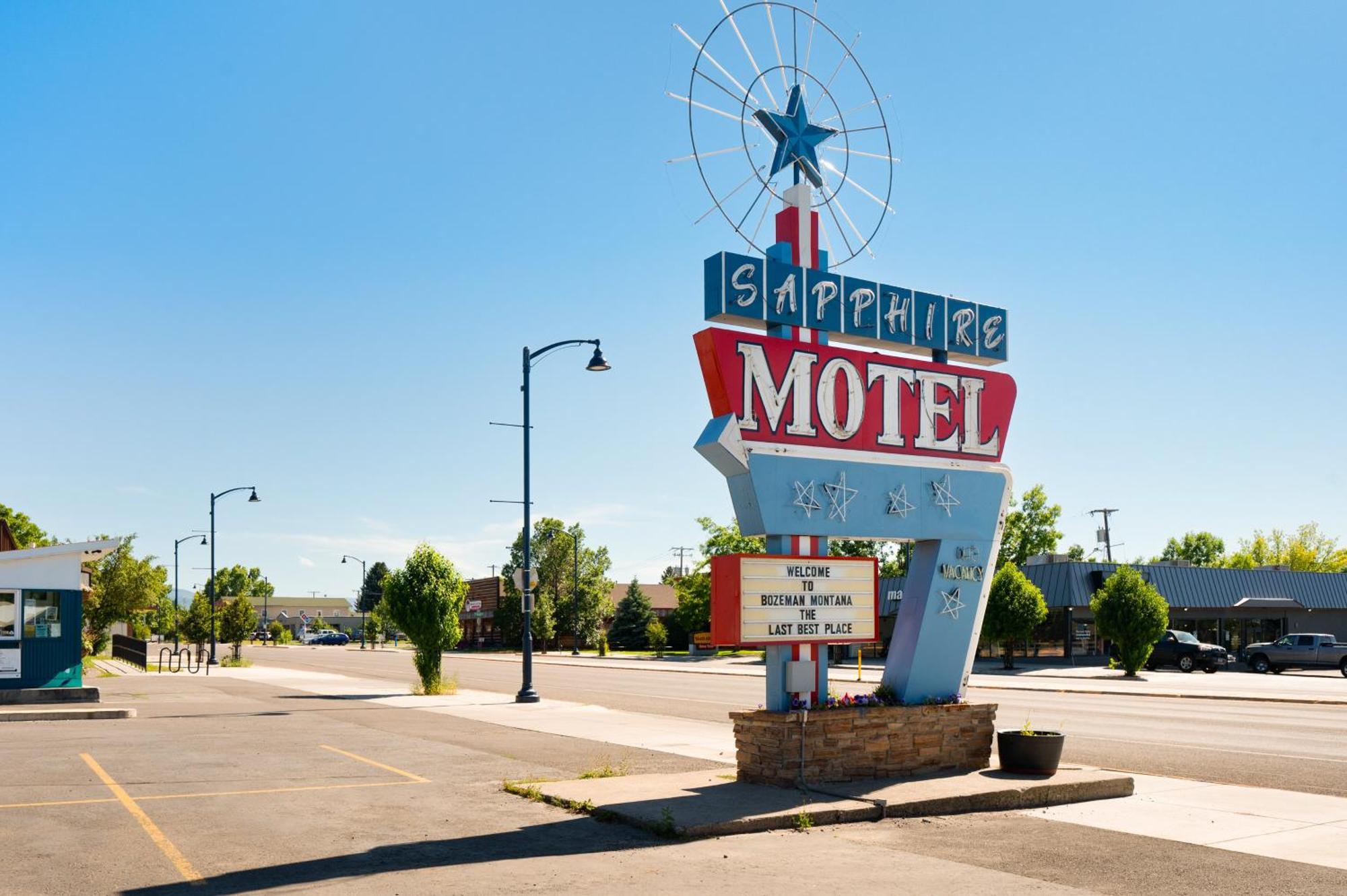 Sapphire Motel Midtown Боузман Екстериор снимка