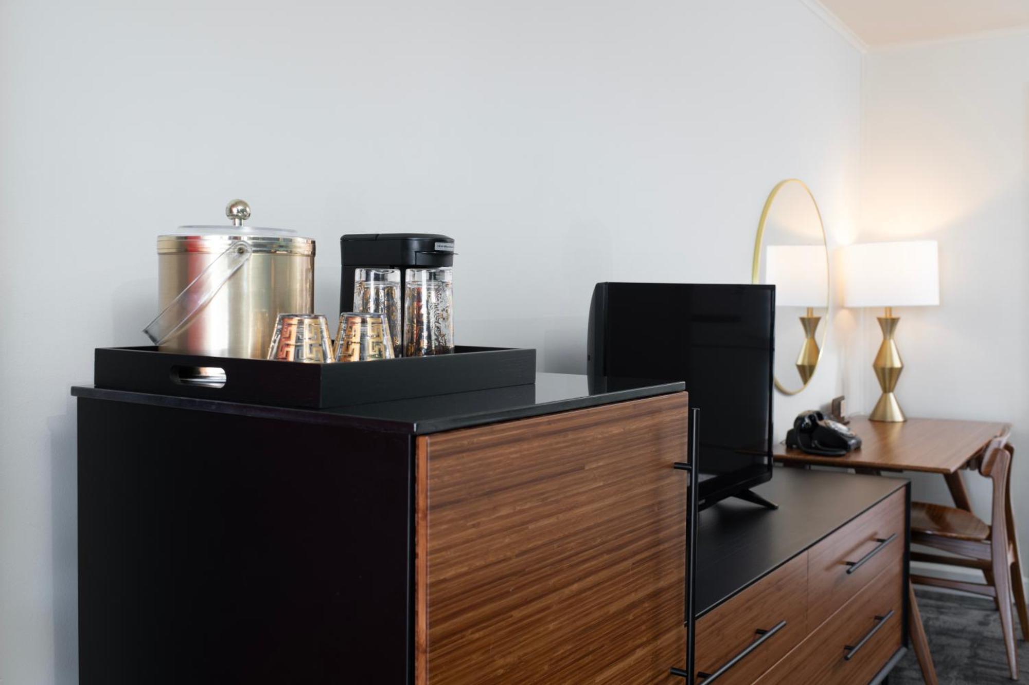 Sapphire Motel Midtown Боузман Екстериор снимка