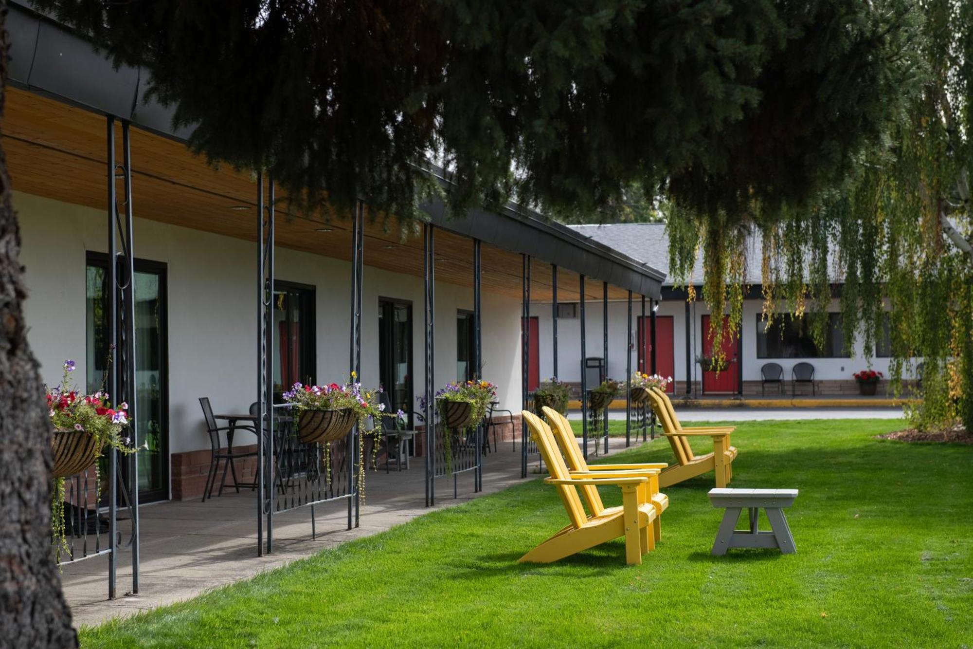 Sapphire Motel Midtown Боузман Екстериор снимка